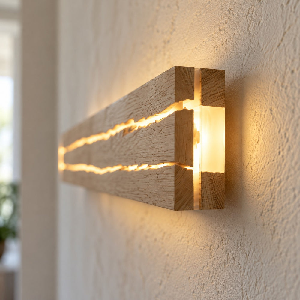 Applique murale salon en bois LED, style nordique - bois craquele vic 06 vue de cote