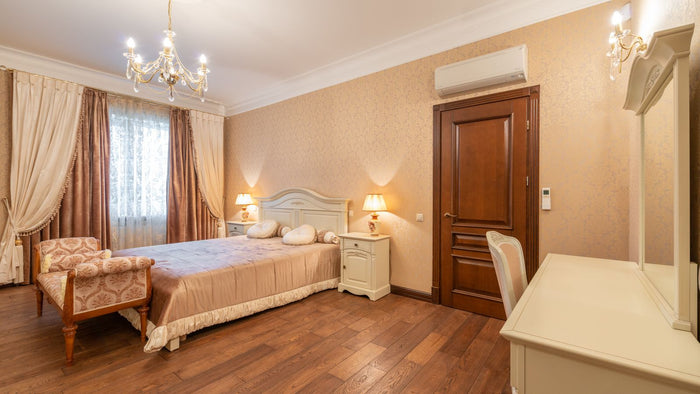 Éclairer une chambre d'hôtel chez soi : le guide