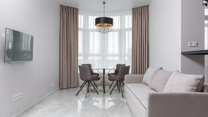 Lustre noir et plafonnier noir : finitions, formes, plafonds et styles