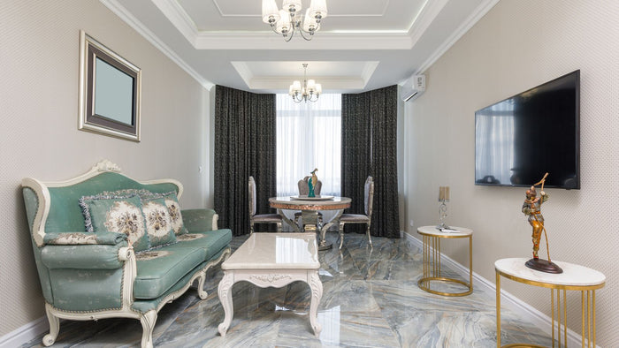 Style art déco : appliques éventail, laiton et lumière indirecte