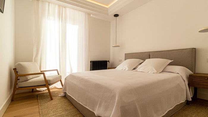 Pendelleuchte im Schlafzimmer: wie viele, wo und welche Leistung