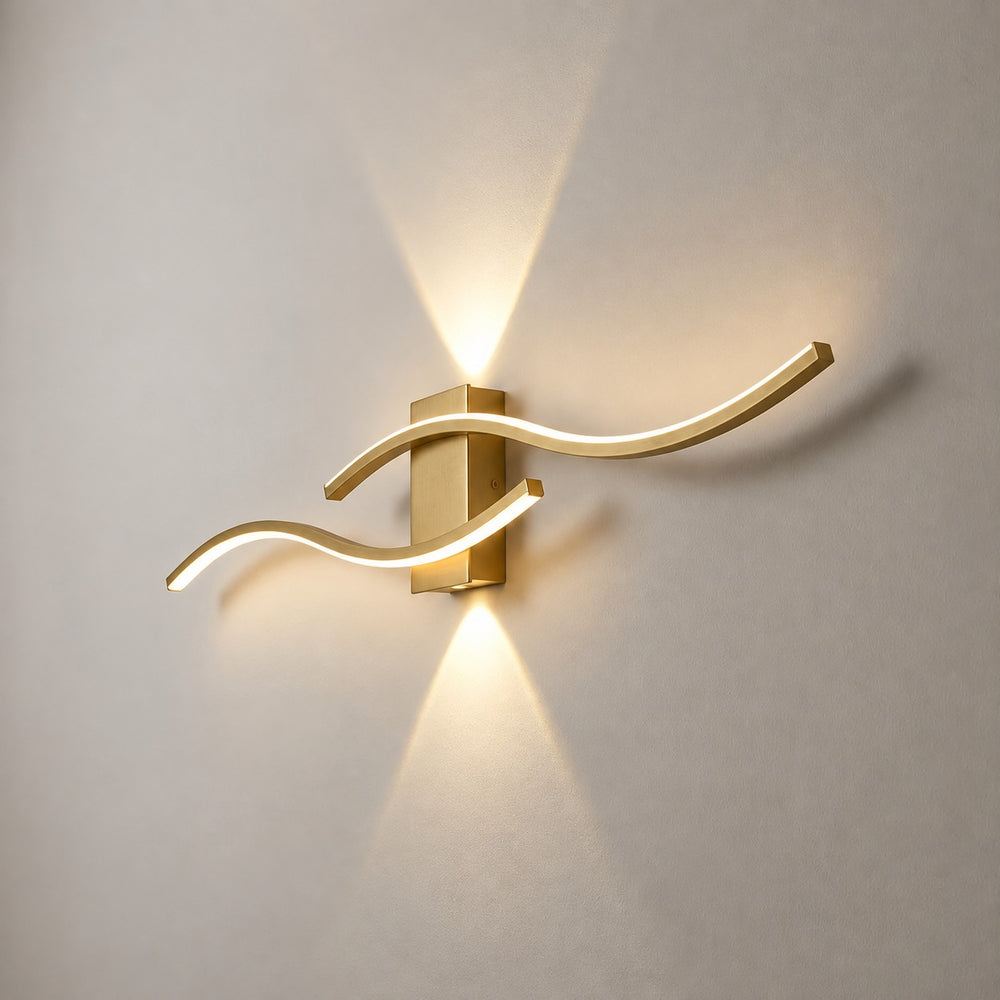 Applique murale salon LED, design moderne et simple - applique vague doree vue de cote #or