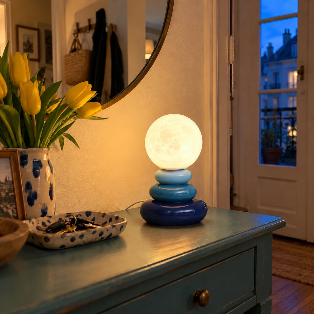 Lampe à poser galets empilés en céramique bleue, globe effet lune #bleu