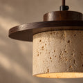 Suspension salon travertin et bois, salle à manger, Ø 20 cm - macro en contre plongee cavites de la pierre et disque de bois