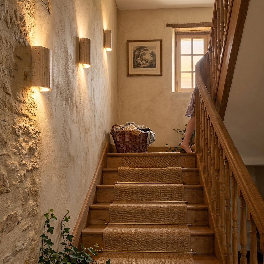 Applique murale salon en travertin 3D, LED blanc chaud - tuf escalier maison de campagne
